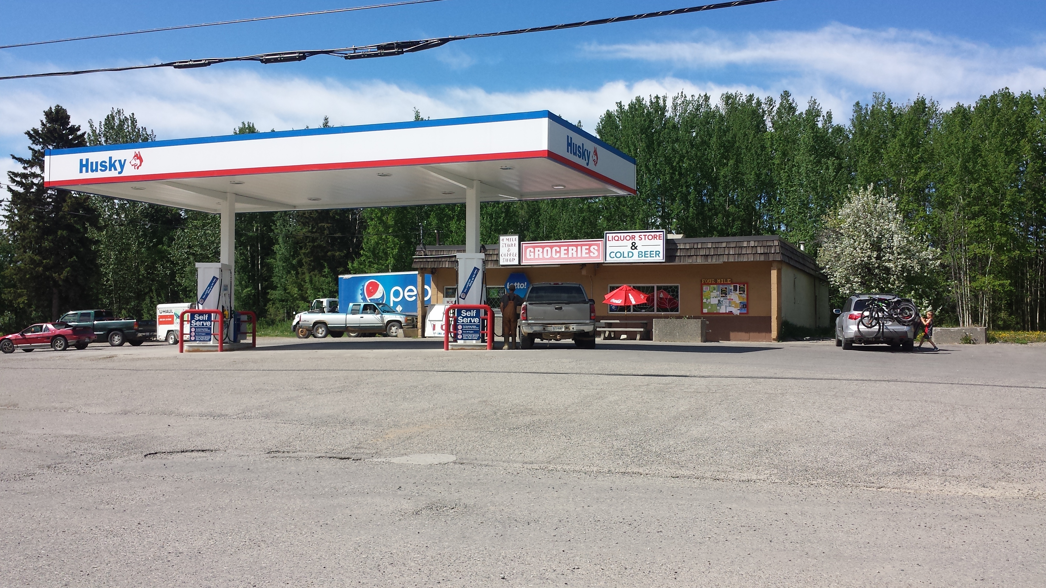 Husky Gas Station (Quesnel)